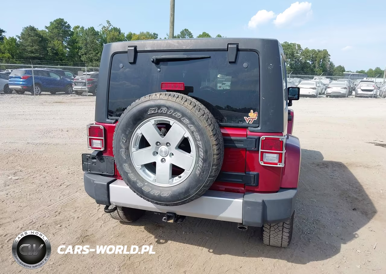 2012 Jeep Wrangler Unlimited Sahara VIN:1C4BJWEG5CL184515 - 6