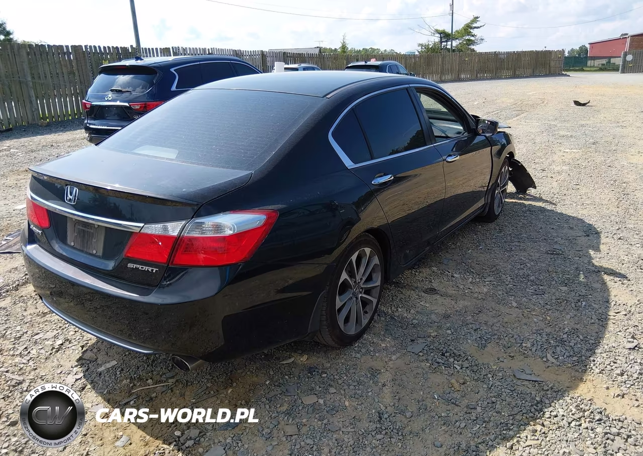 2015 Honda Accord Sport VIN:1HGCR2E53FA044386 - 4