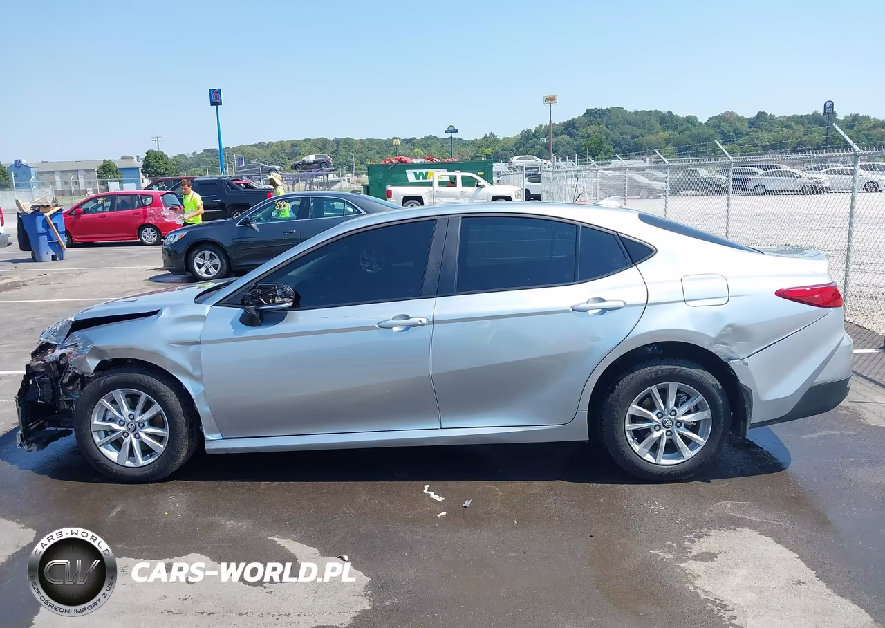 2026 Toyota Camry Le VIN:4T1DAACK7TU757441 - 14