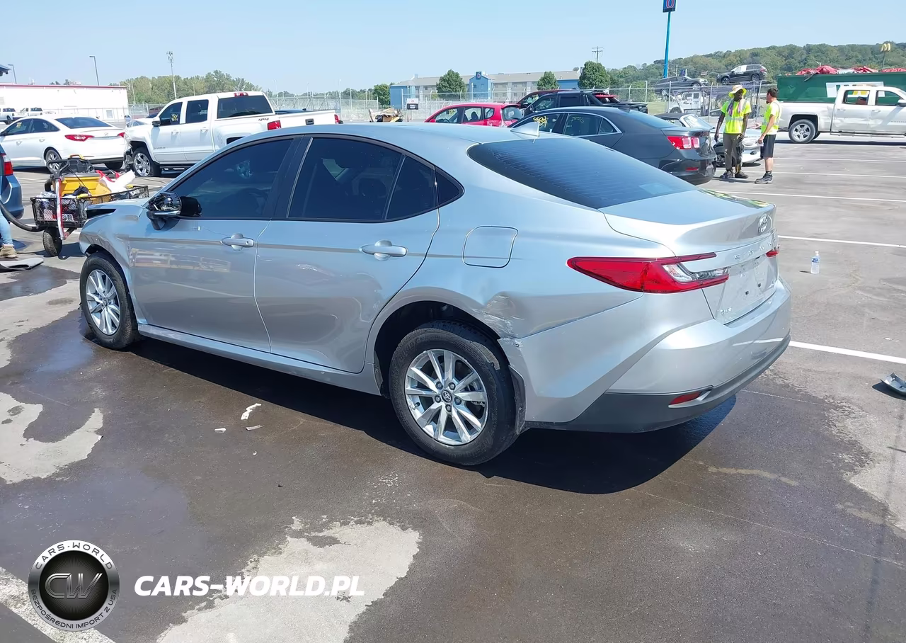 2026 Toyota Camry Le VIN:4T1DAACK7TU757441 - 3