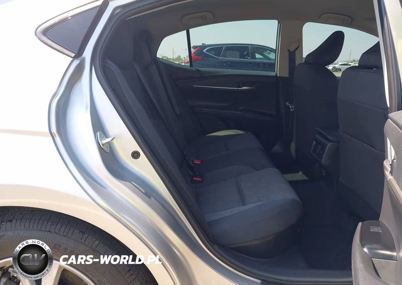 2026 Toyota Camry Le VIN:4T1DAACK7TU757441 - 8