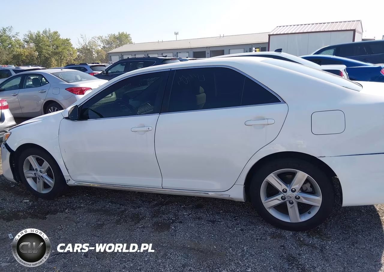 2013 Toyota Camry Le VIN:4T4BF1FK7DR316419 - 14