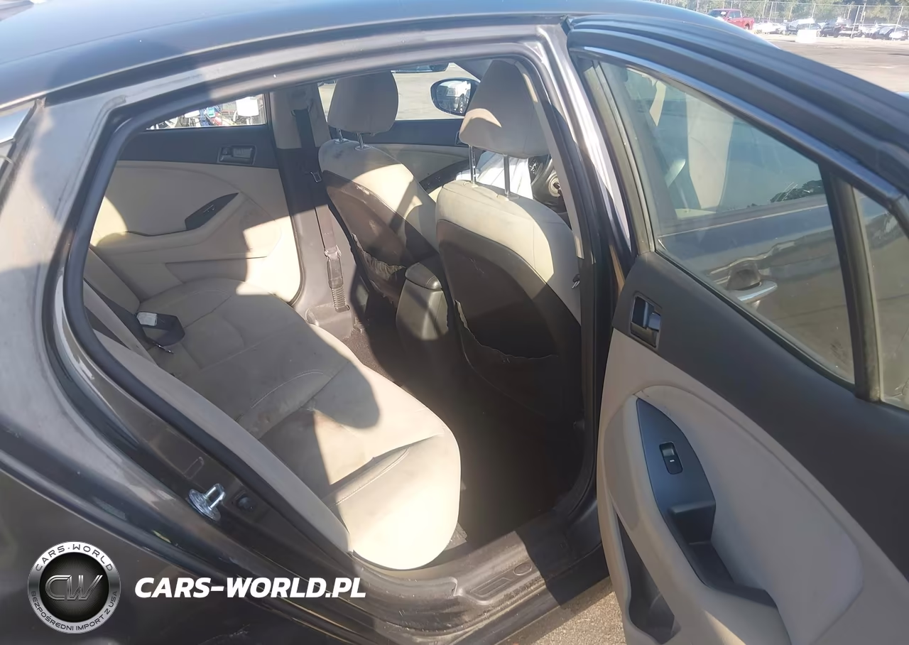 2012 Kia Optima Lx VIN:5XXGM4A74CG039666 - 8