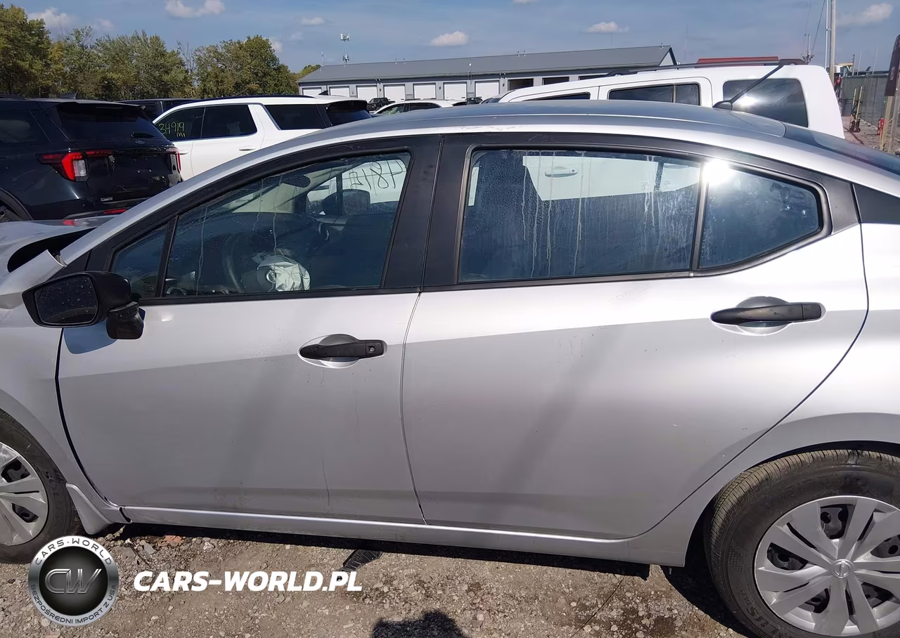 2025 Nissan Versa 1.6 S VIN:3N1CN8DV1SL860520 - 14