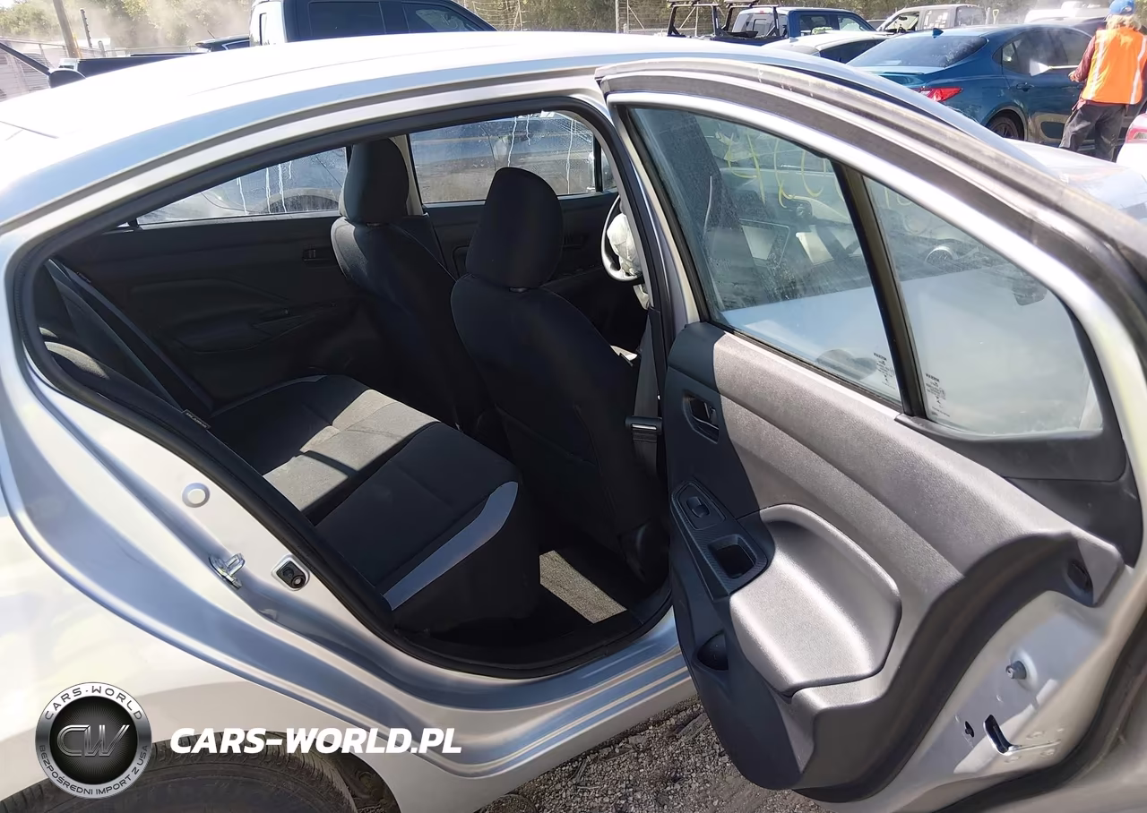 2025 Nissan Versa 1.6 S VIN:3N1CN8DV1SL860520 - 8