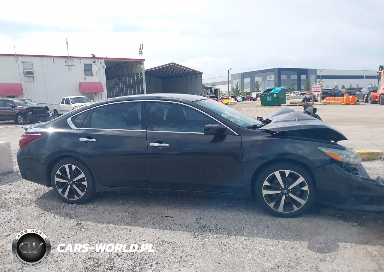 2018 Nissan Altima 2.5 Sr VIN:1N4AL3APXJC137669 - 13