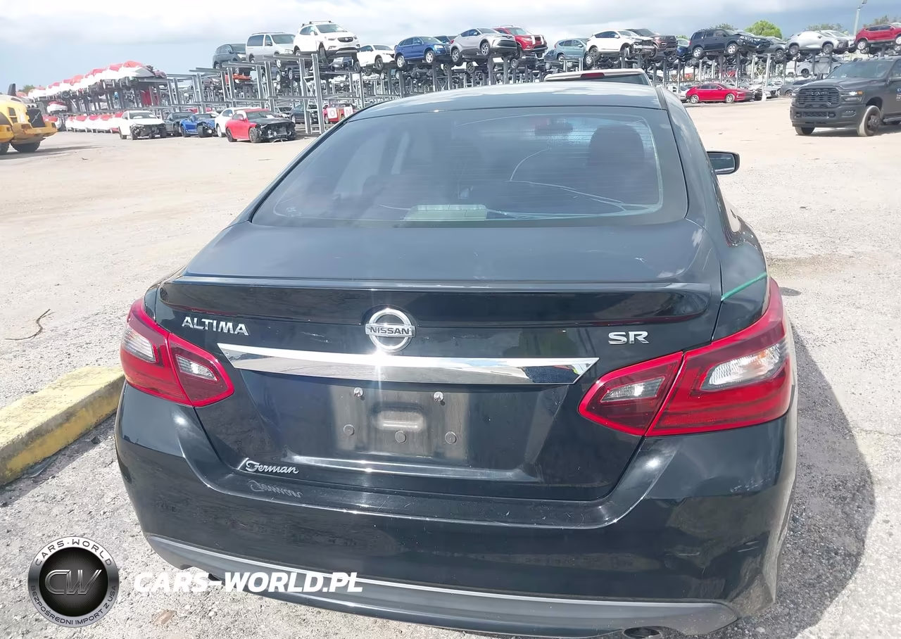 2018 Nissan Altima 2.5 Sr VIN:1N4AL3APXJC137669 - 16