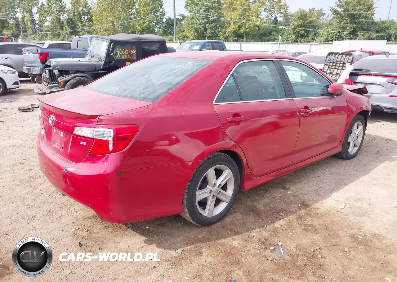 2013 Toyota Camry Se VIN:4T1BF1FK4DU671638 - 4