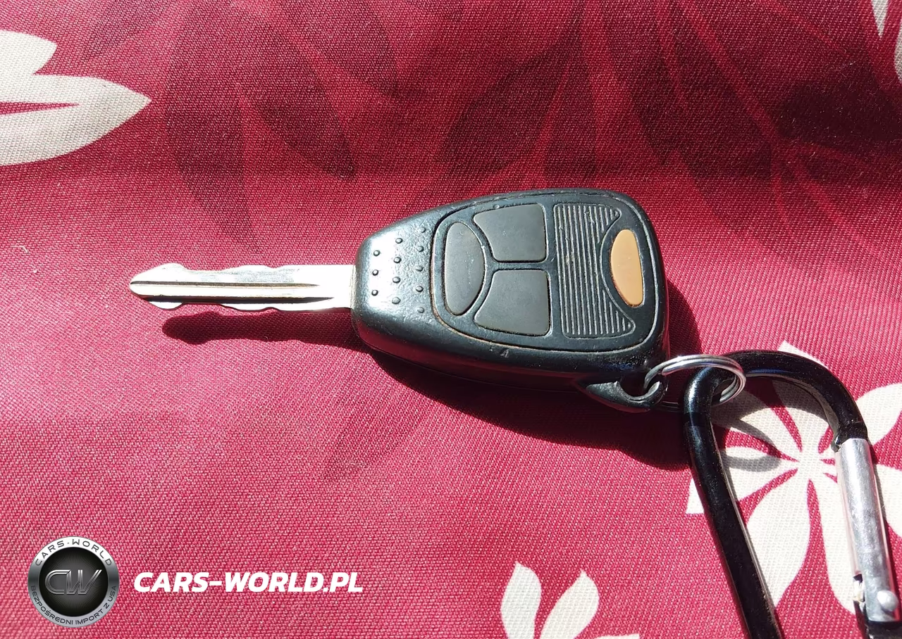 2005 Chrysler Pacifica Touring VIN:2C4GM68405R666625 - 11