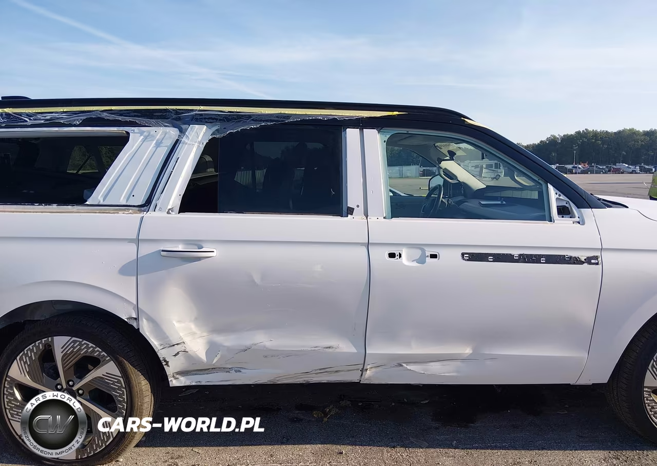 2025 Lincoln Navigator Black Label L VIN:5LMJJ3TG9SEL00372 - 14
