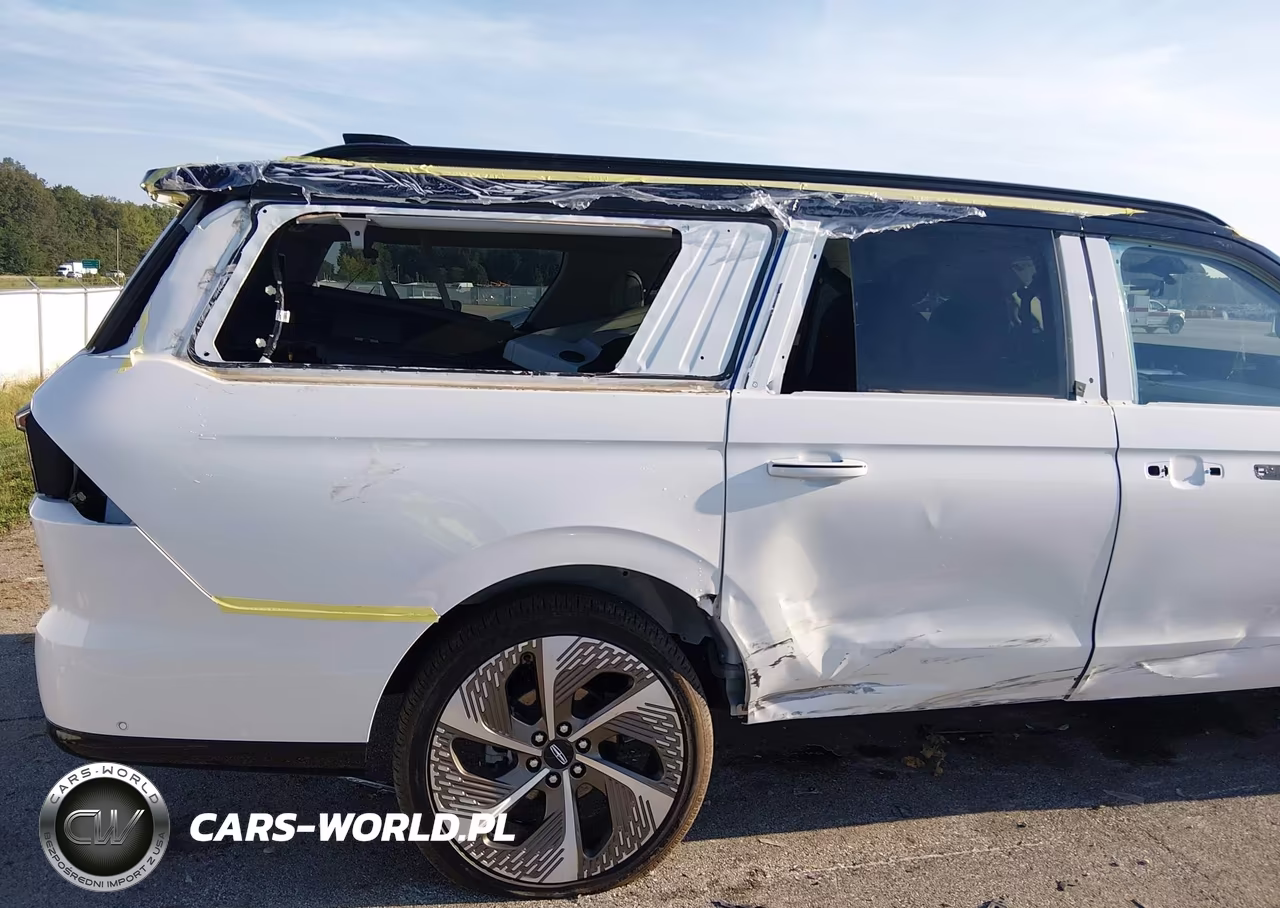 2025 Lincoln Navigator Black Label L VIN:5LMJJ3TG9SEL00372 - 6
