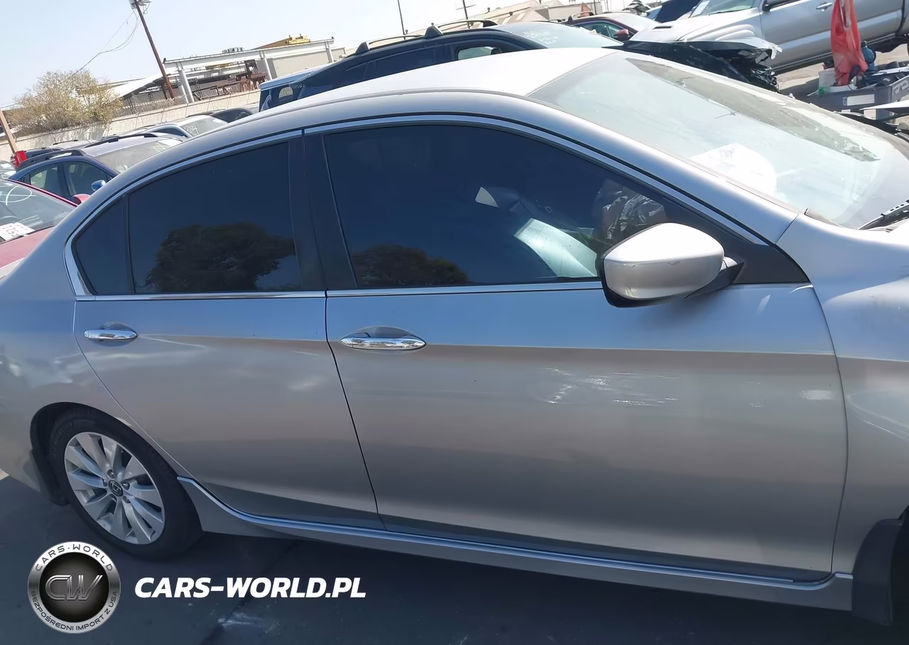 2016 Honda Accord Sport VIN:1HGCR2F58GA180593 - 14