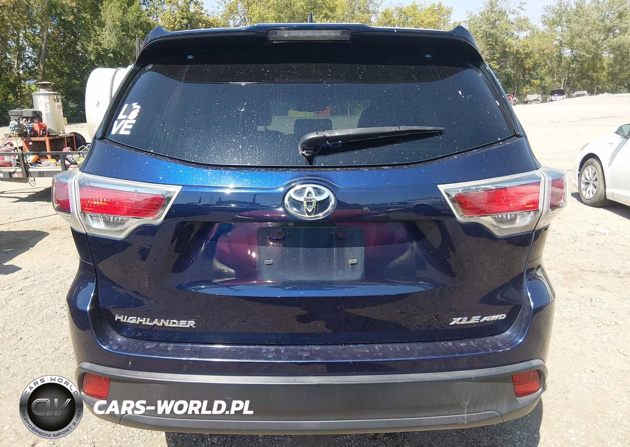 2015 Toyota Highlander Xle V6 VIN:5TDJKRFH3FS137150 - 17