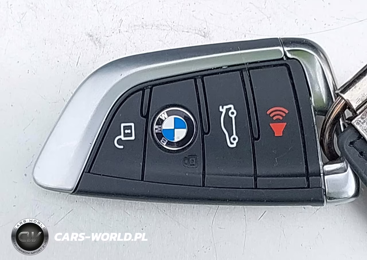 2019 BMW X3 xDrive30I VIN:5UXTR9C57KLP82988 - 11