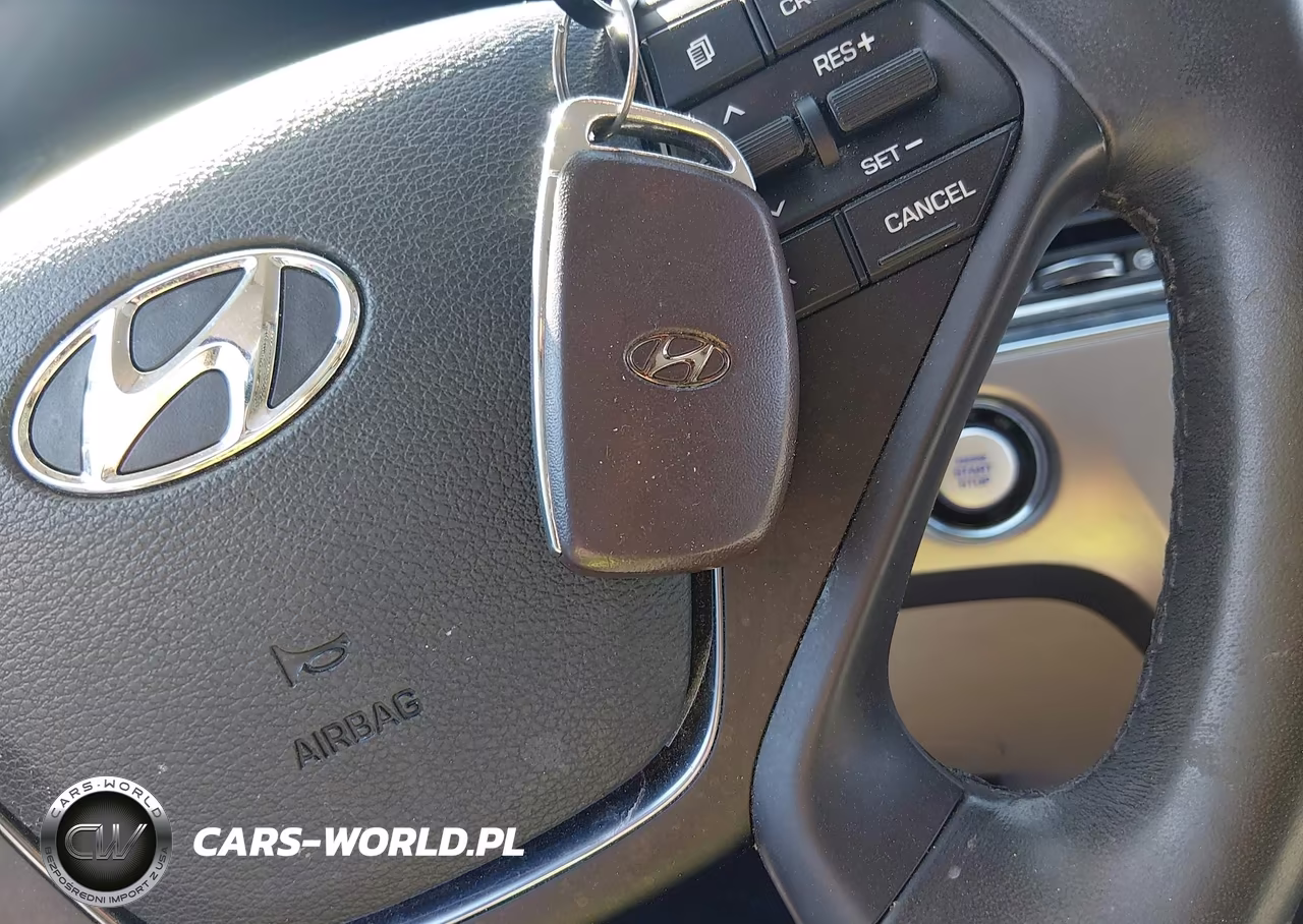 2016 Hyundai Sonata Hybrid Limited VIN:KMHE34L18GA014950 - 11