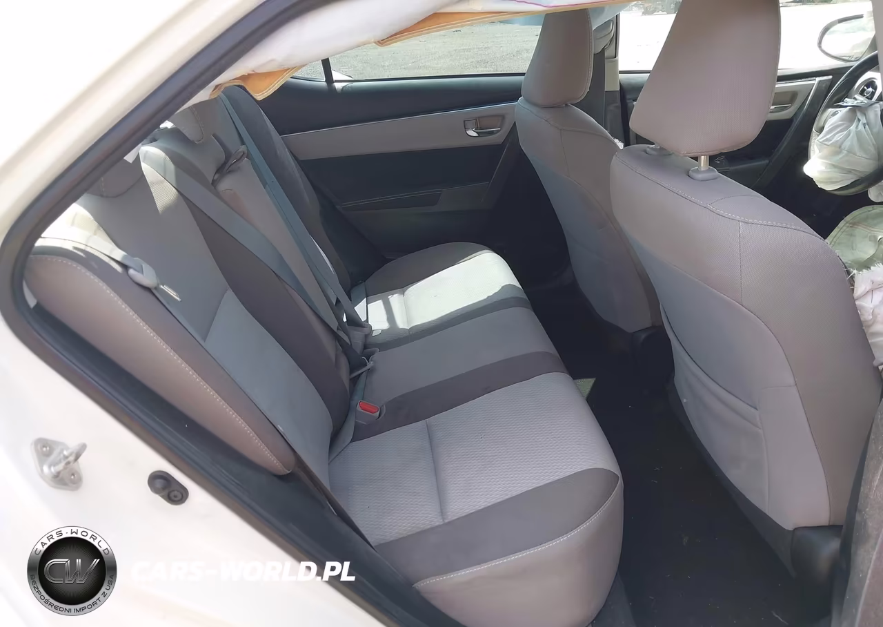 2018 Toyota Corolla Le VIN:2T1BURHE0JC057064 - 8