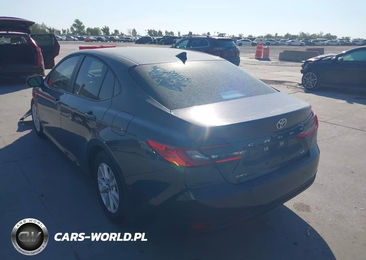 2025 Toyota Camry Le VIN:4T1DAACK0SU645840 - 3