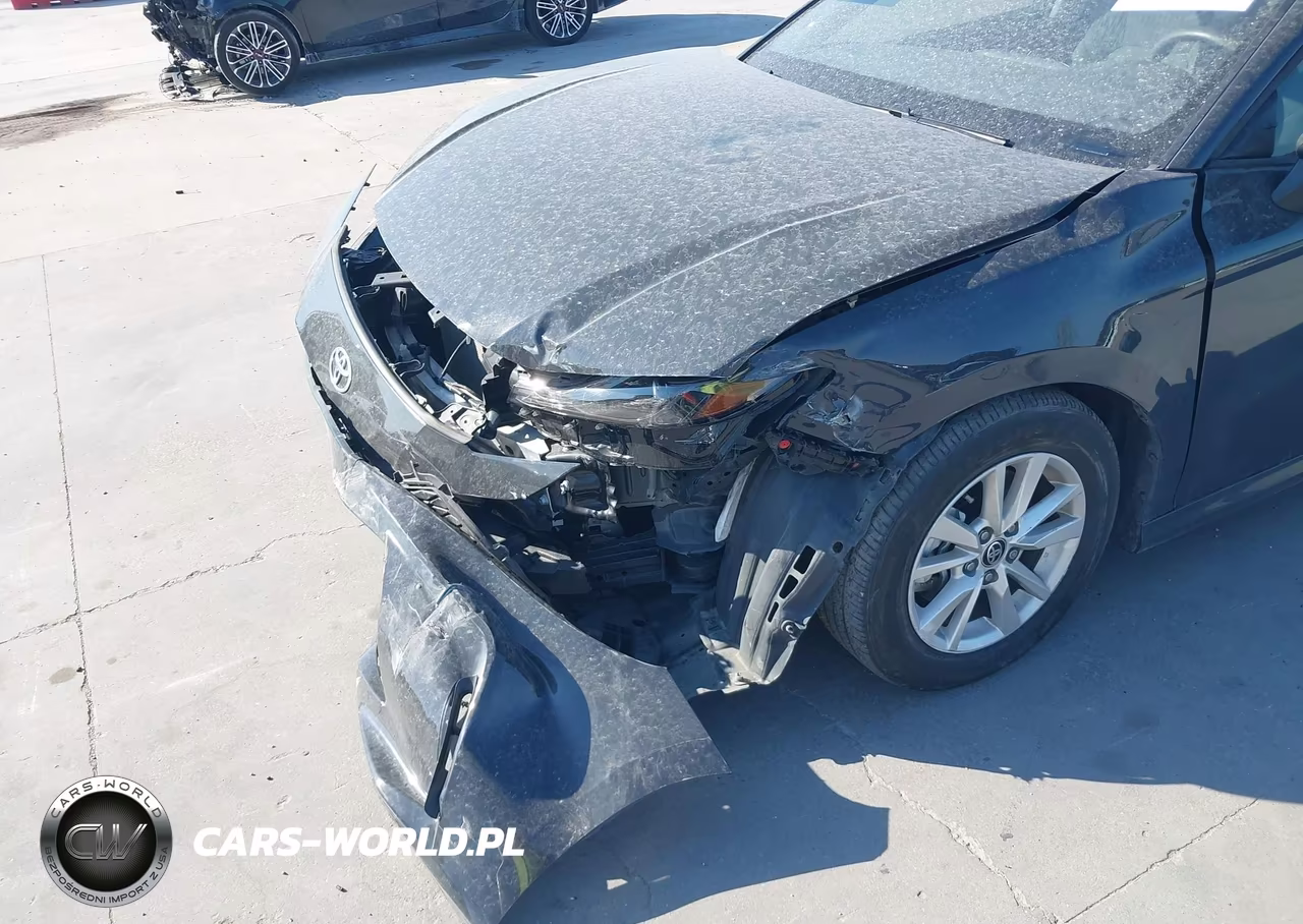 2025 Toyota Camry Le VIN:4T1DAACK0SU645840 - 6