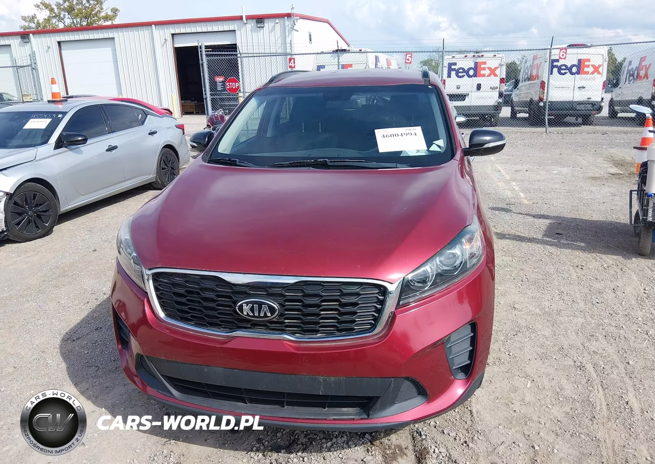 2019 Kia Sorento 3.3L S VIN:5XYPGDA52KG583194 - 11