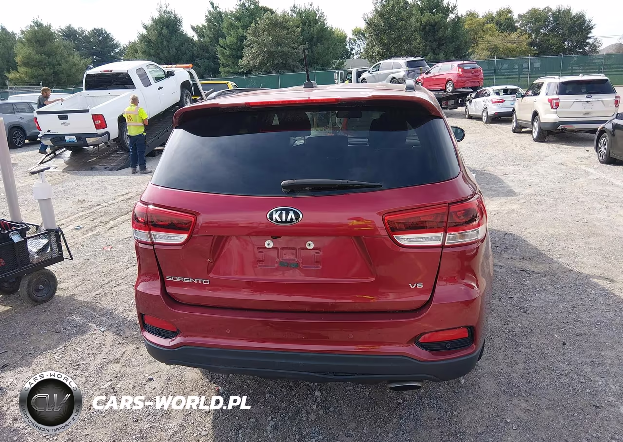 2019 Kia Sorento 3.3L S VIN:5XYPGDA52KG583194 - 15