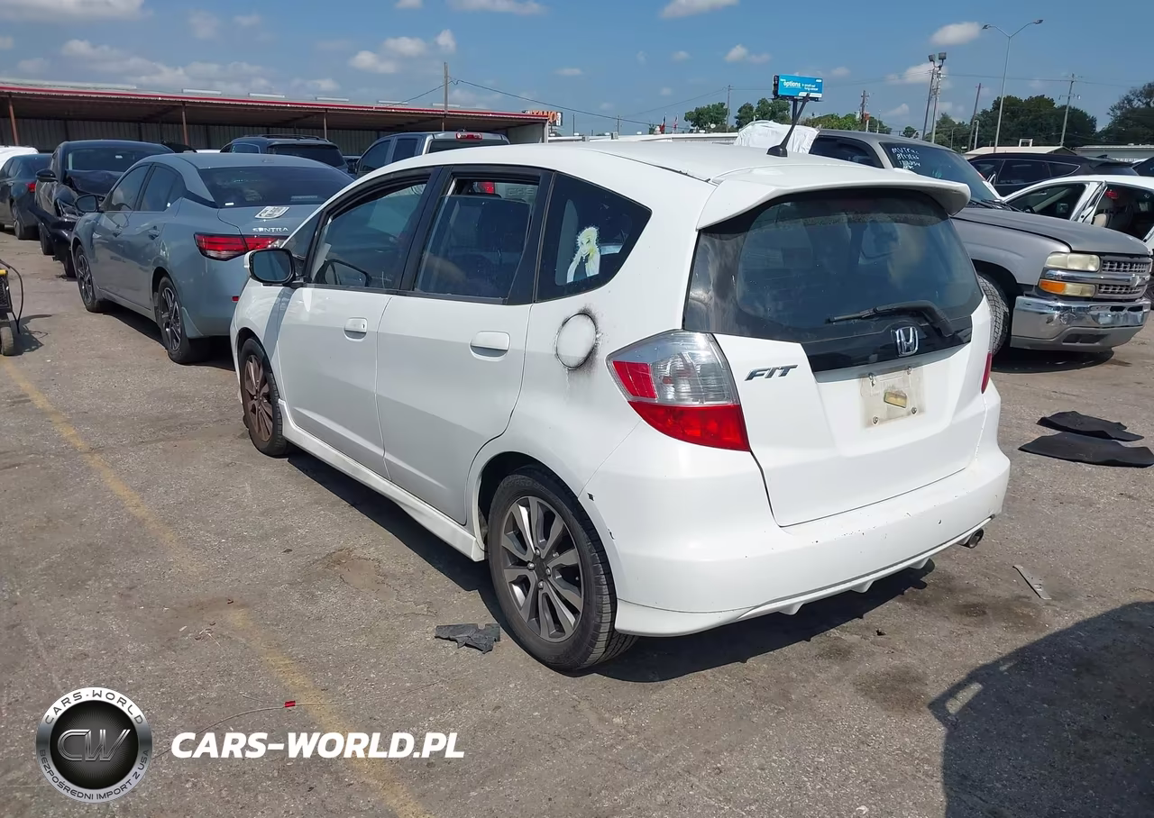 2012 Honda Fit Sport VIN:JHMGE8H53CS007675 - 3