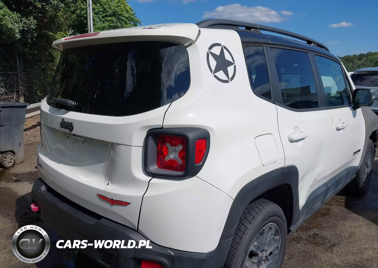 2017 Jeep Renegade Deserthawk 4X4 VIN:ZACCJBCB4HPF63951 - 4