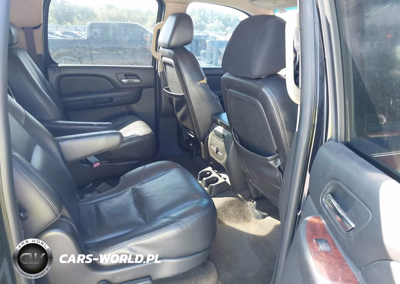 2009 Chevrolet Suburban 1500 Ltz VIN:1GNFC36J79R212624 - 8