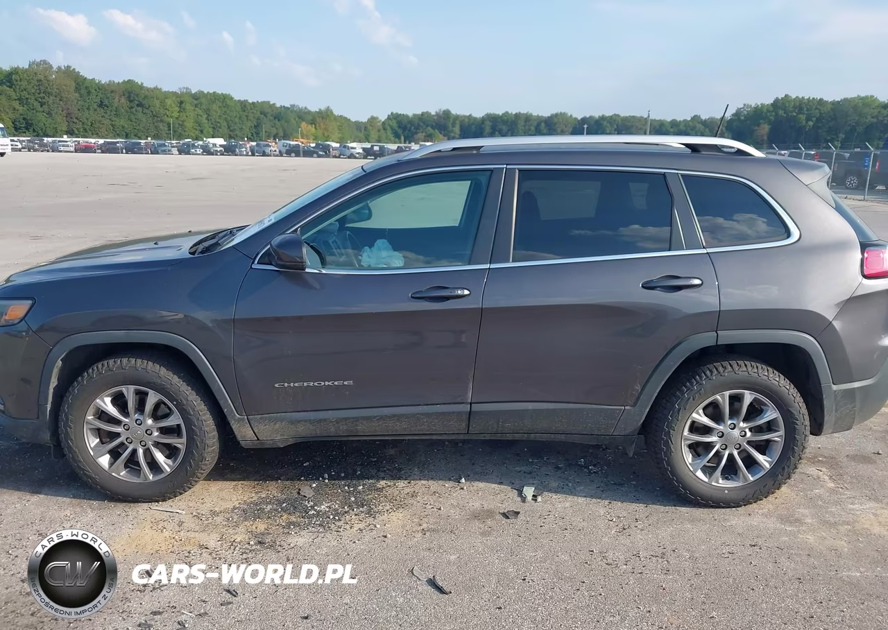 2019 Jeep Cherokee Latitude Plus 4X4 VIN:1C4PJMLN3KD272709 - 14