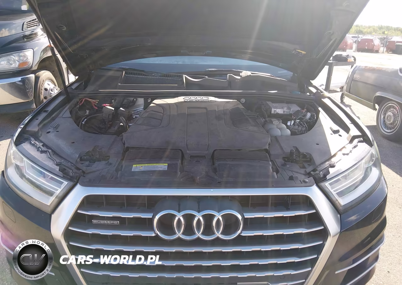2018 Audi Q7 3.0T Premium VIN:WA1LAAF74JD012385 - 10