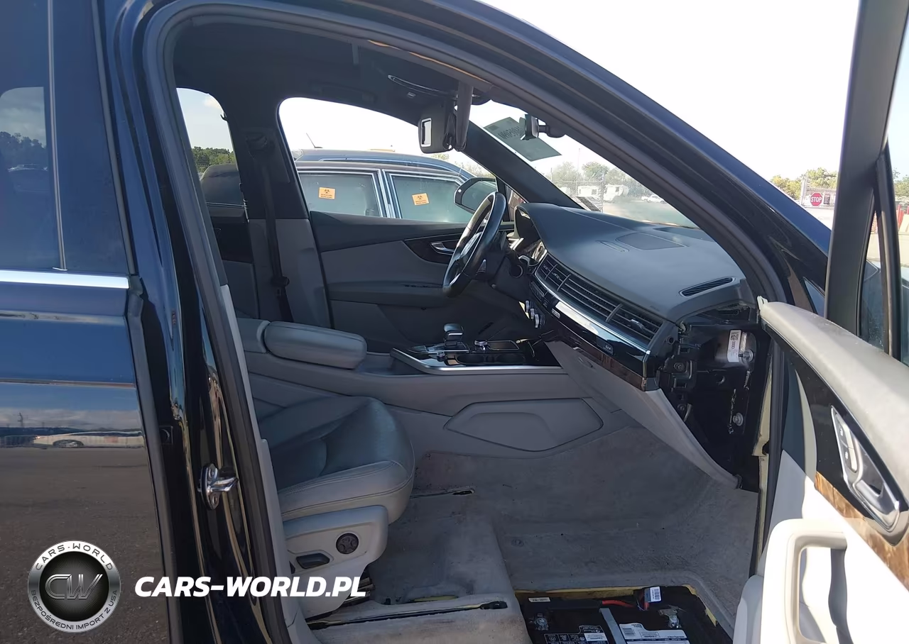 2018 Audi Q7 3.0T Premium VIN:WA1LAAF74JD012385 - 5
