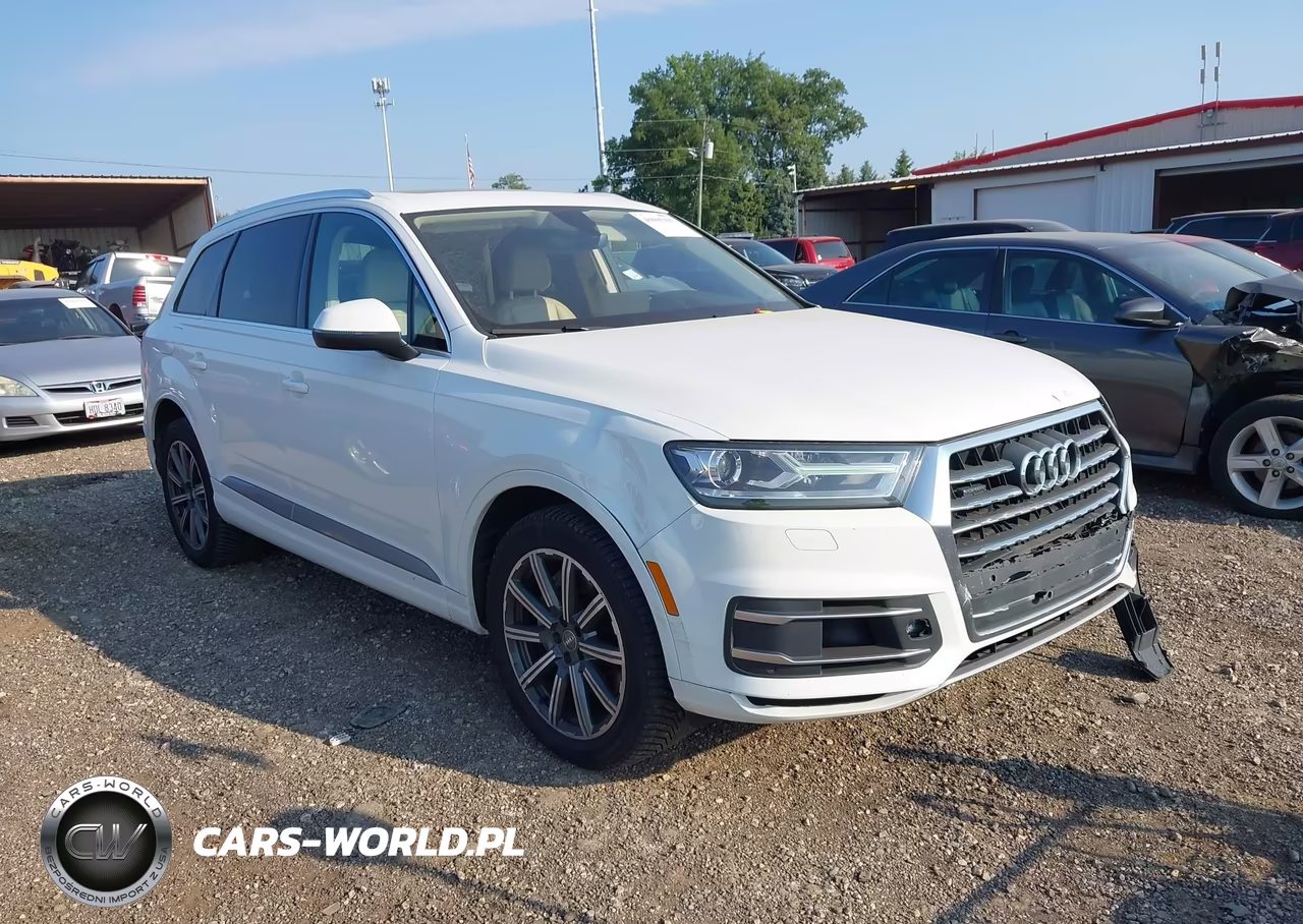 2017 Audi Q7 3.0T Premium VIN:WA1LAAF7XHD025006 - 1