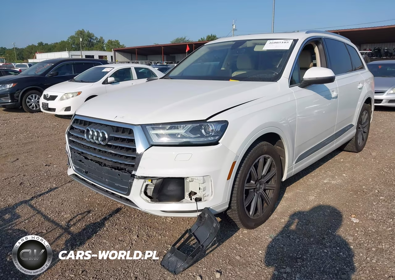 2017 Audi Q7 3.0T Premium VIN:WA1LAAF7XHD025006 - 6