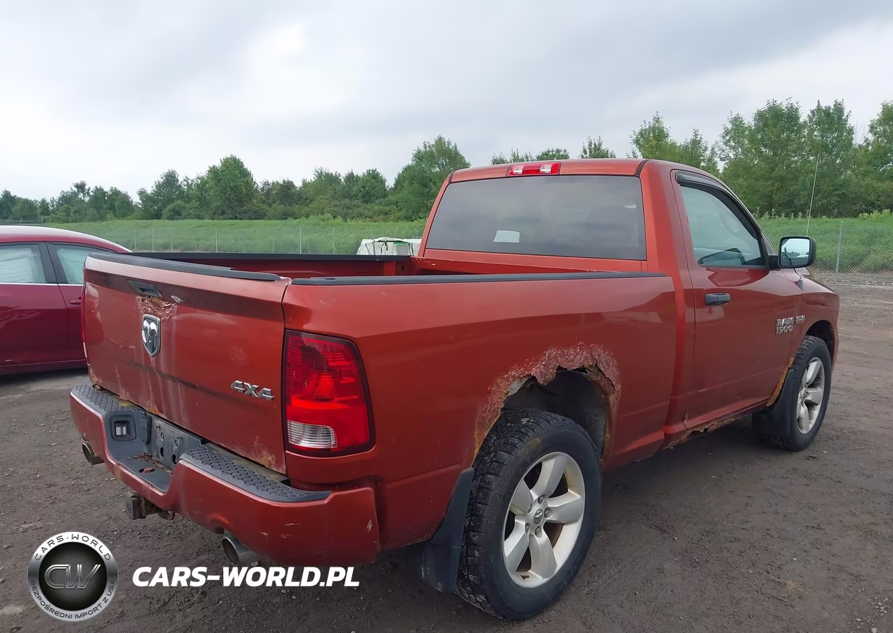 2013 Ram 1500 Express VIN:3C6JR7AT2DG543774 - 4