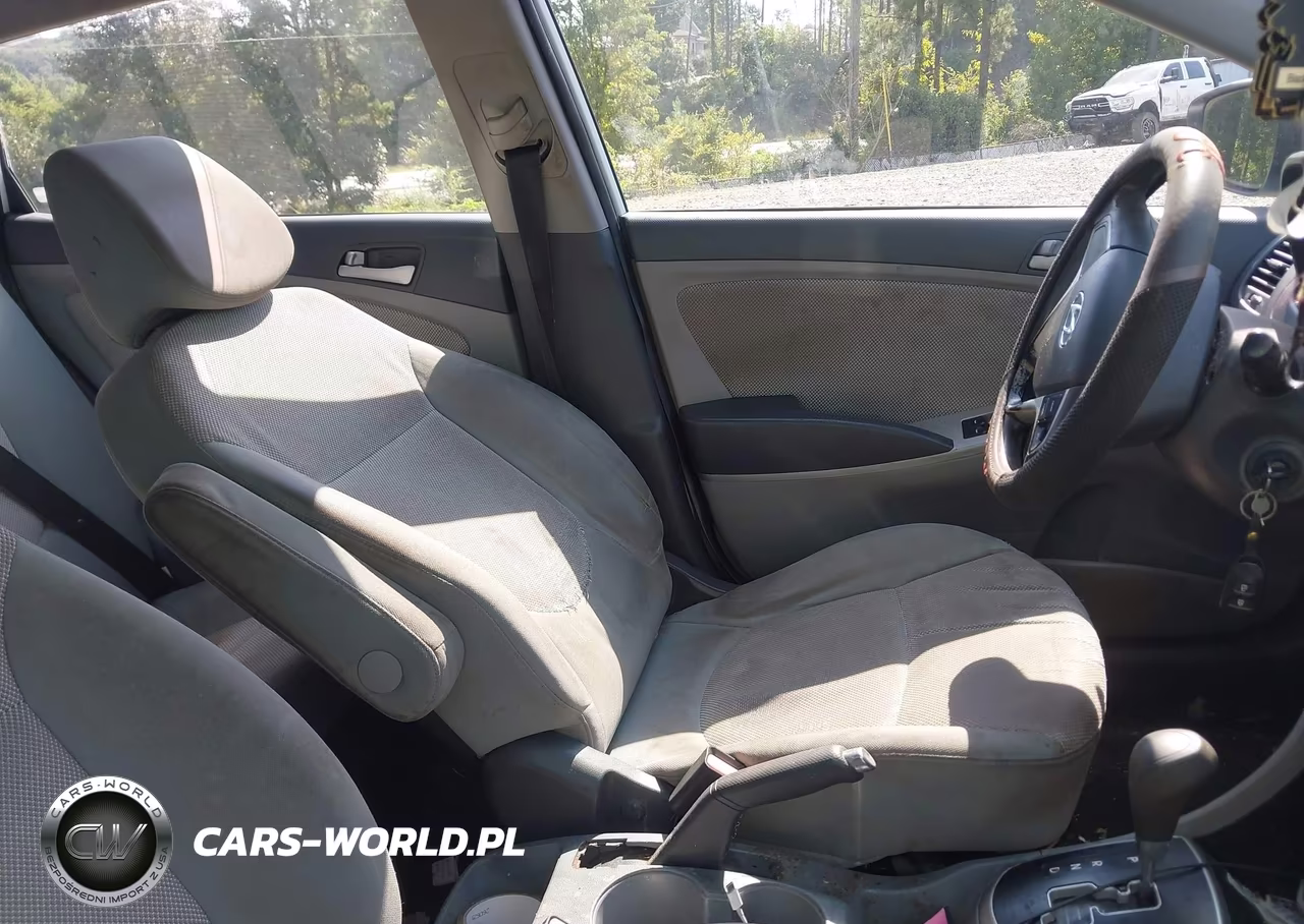 2013 Hyundai Accent Gs VIN:KMHCT5AE0DU091731 - 5