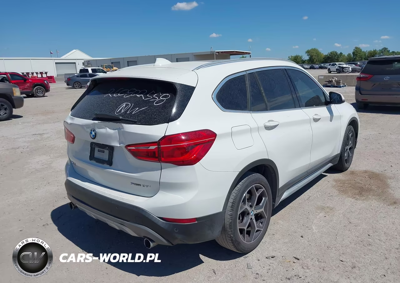 2018 BMW X1 Sdrive28I VIN:WBXHU7C34J5L06258 - 4