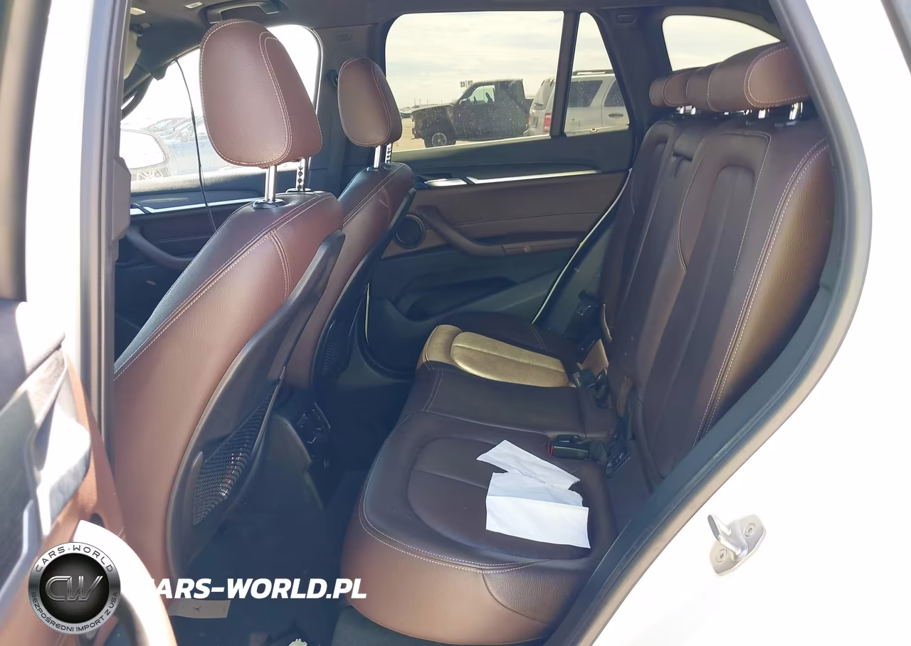 2018 BMW X1 Sdrive28I VIN:WBXHU7C34J5L06258 - 8