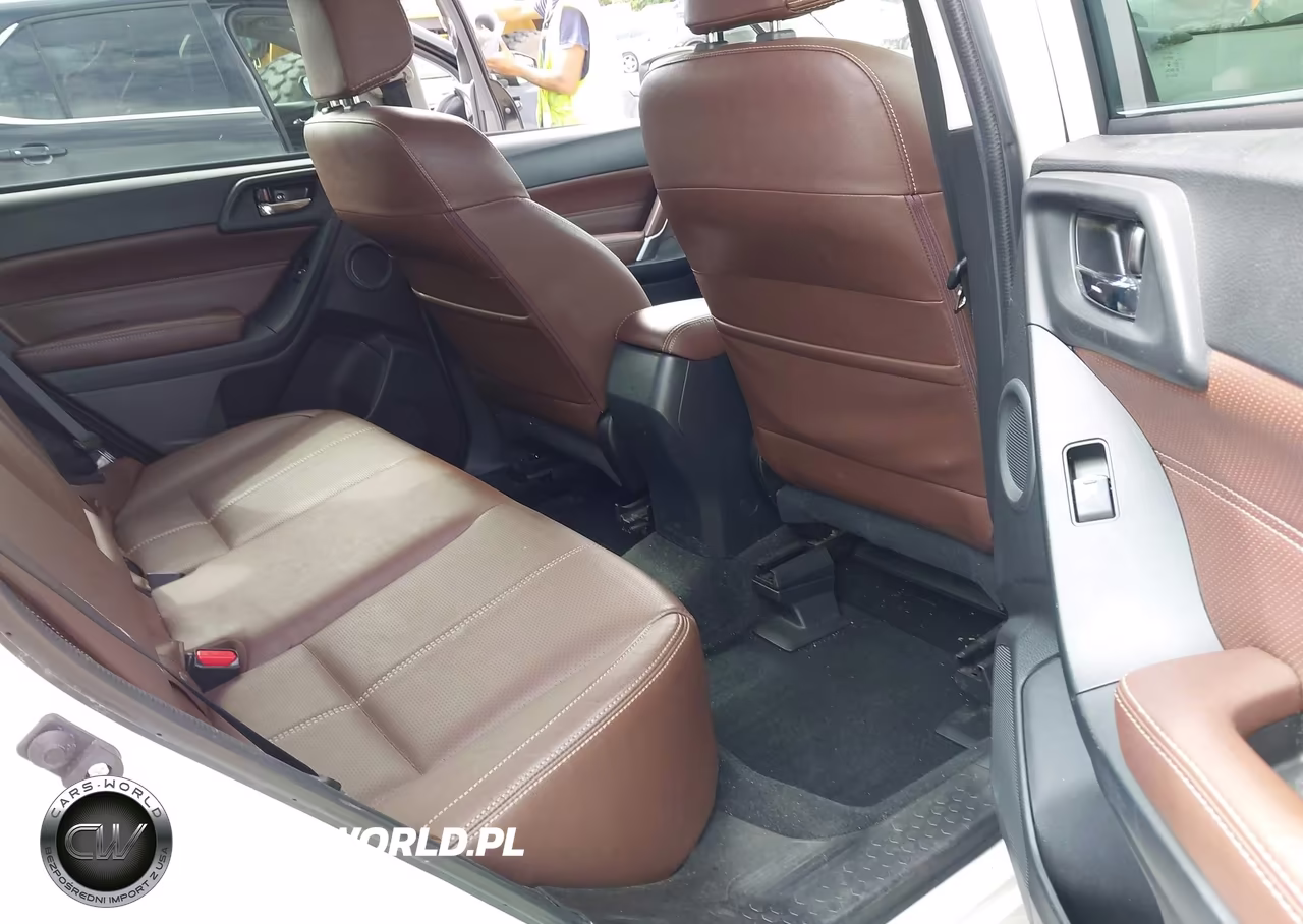 2018 Subaru Forester 2.5I Touring VIN:JF2SJAWC0JH547674 - 8