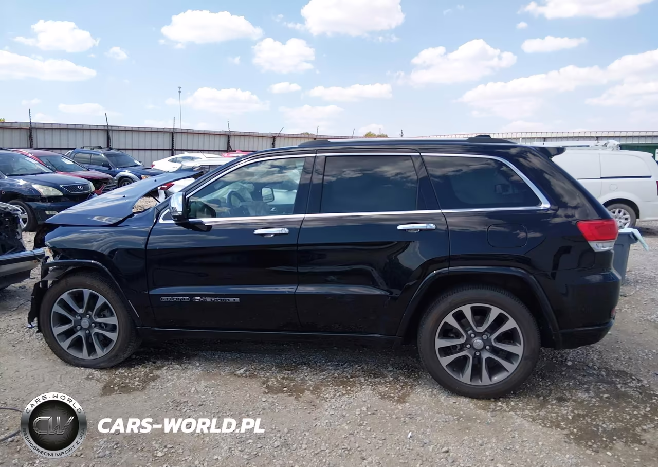 2017 Jeep Grand Cherokee Overland 4X4 VIN:1C4RJFCG3HC738790 - 14