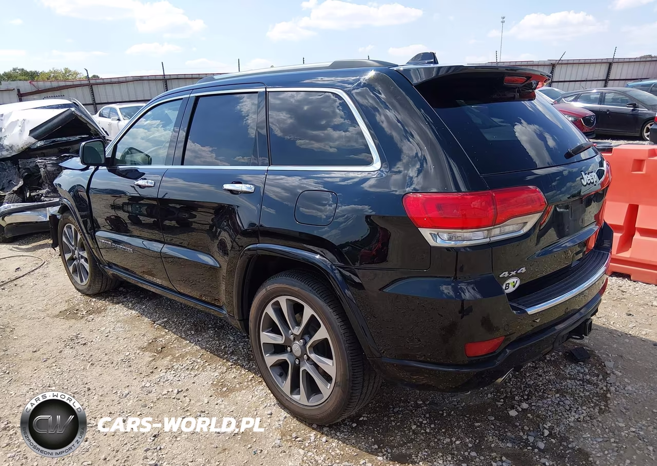 2017 Jeep Grand Cherokee Overland 4X4 VIN:1C4RJFCG3HC738790 - 3