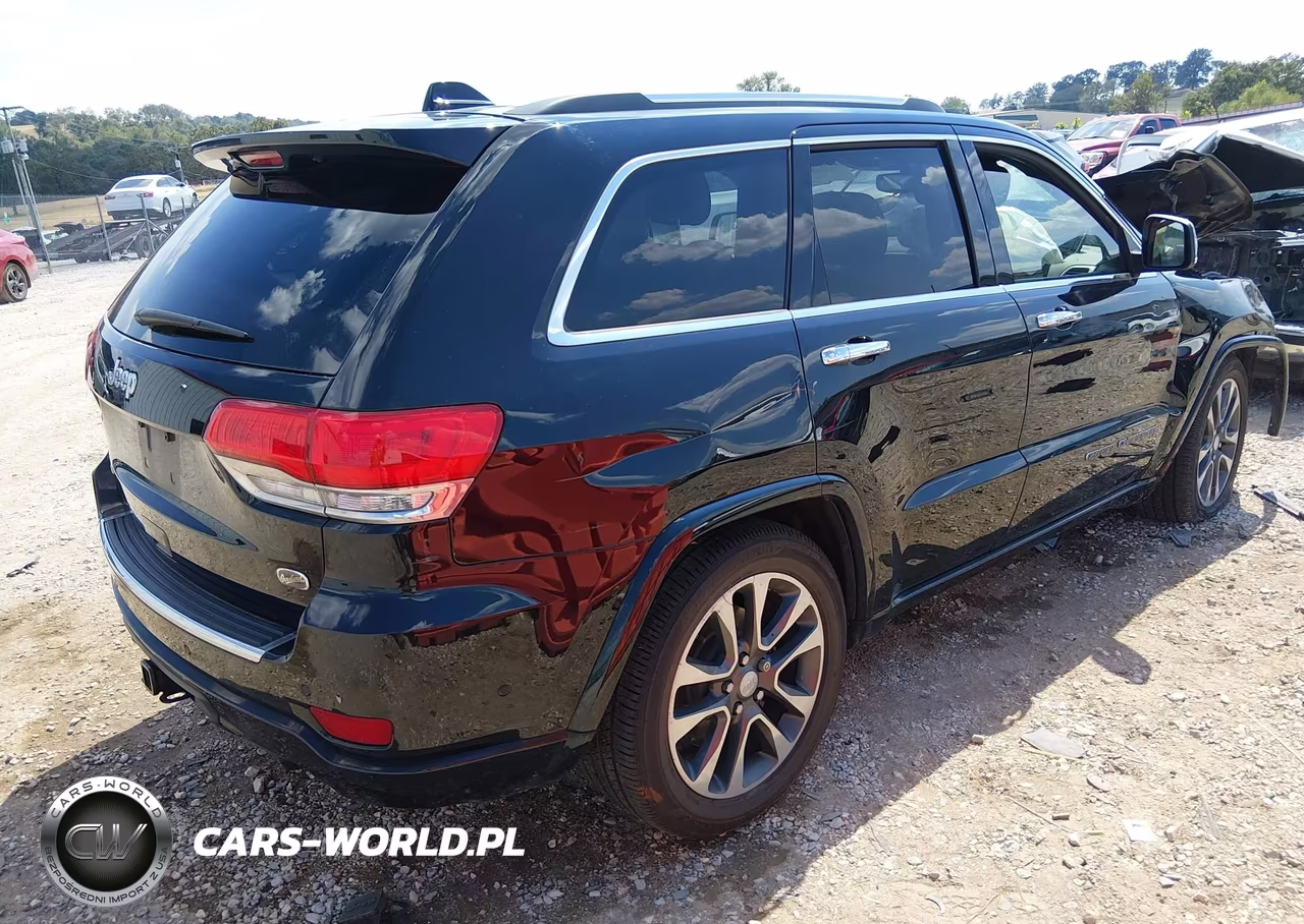 2017 Jeep Grand Cherokee Overland 4X4 VIN:1C4RJFCG3HC738790 - 4