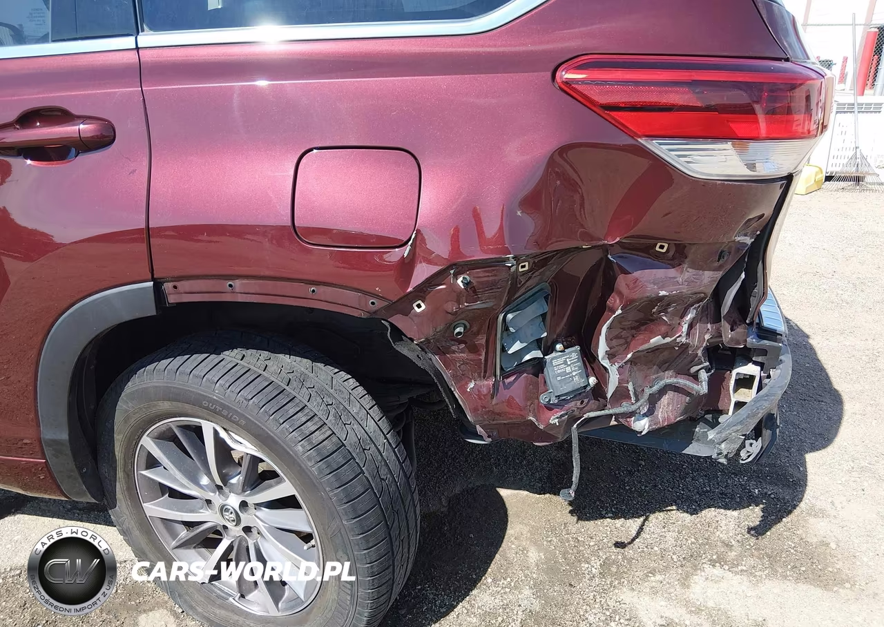 2017 Toyota Highlander Xle VIN:5TDJZRFH6HS413903 - 6