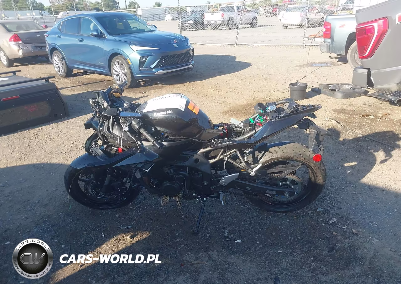 2025 Kawasaki Zx400 P VIN:ML5ZXCP18SDA39639 - 13