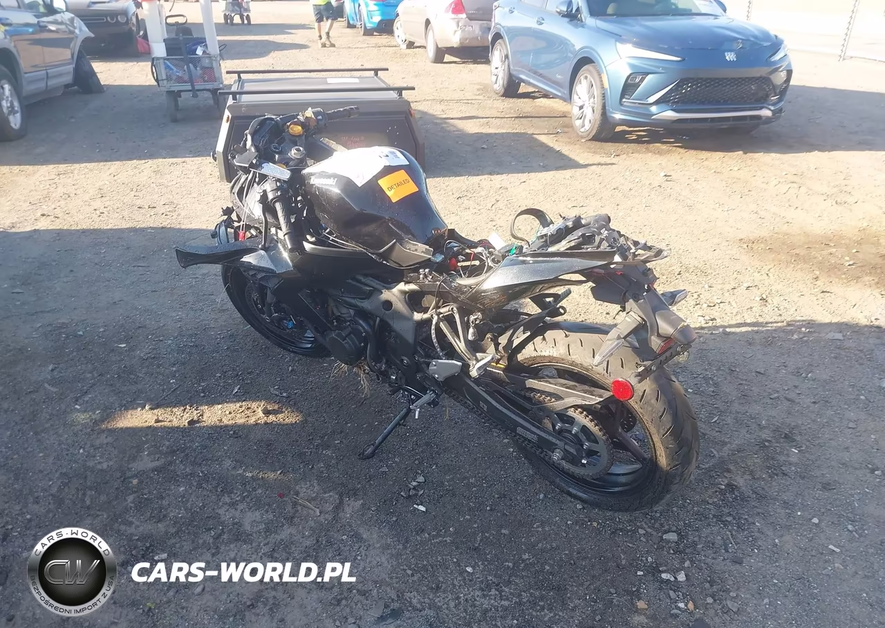 2025 Kawasaki Zx400 P VIN:ML5ZXCP18SDA39639 - 3