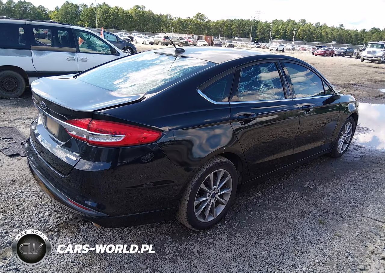 2017 Ford Fusion Se VIN:3FA6P0HD4HR166276 - 4