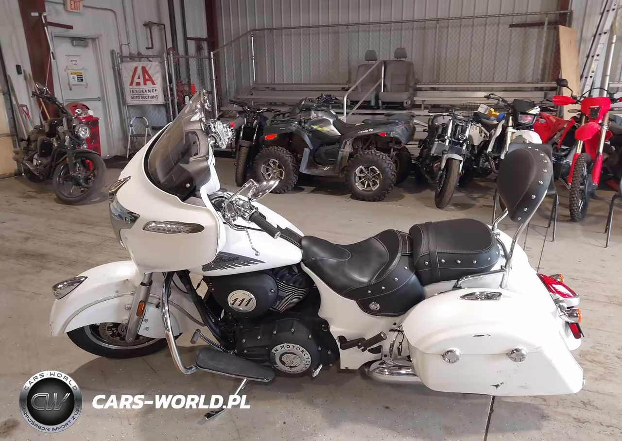 2017 Indian Motorcycle Co. Chieftain VIN:56KTCAAAXH3346319 - 13