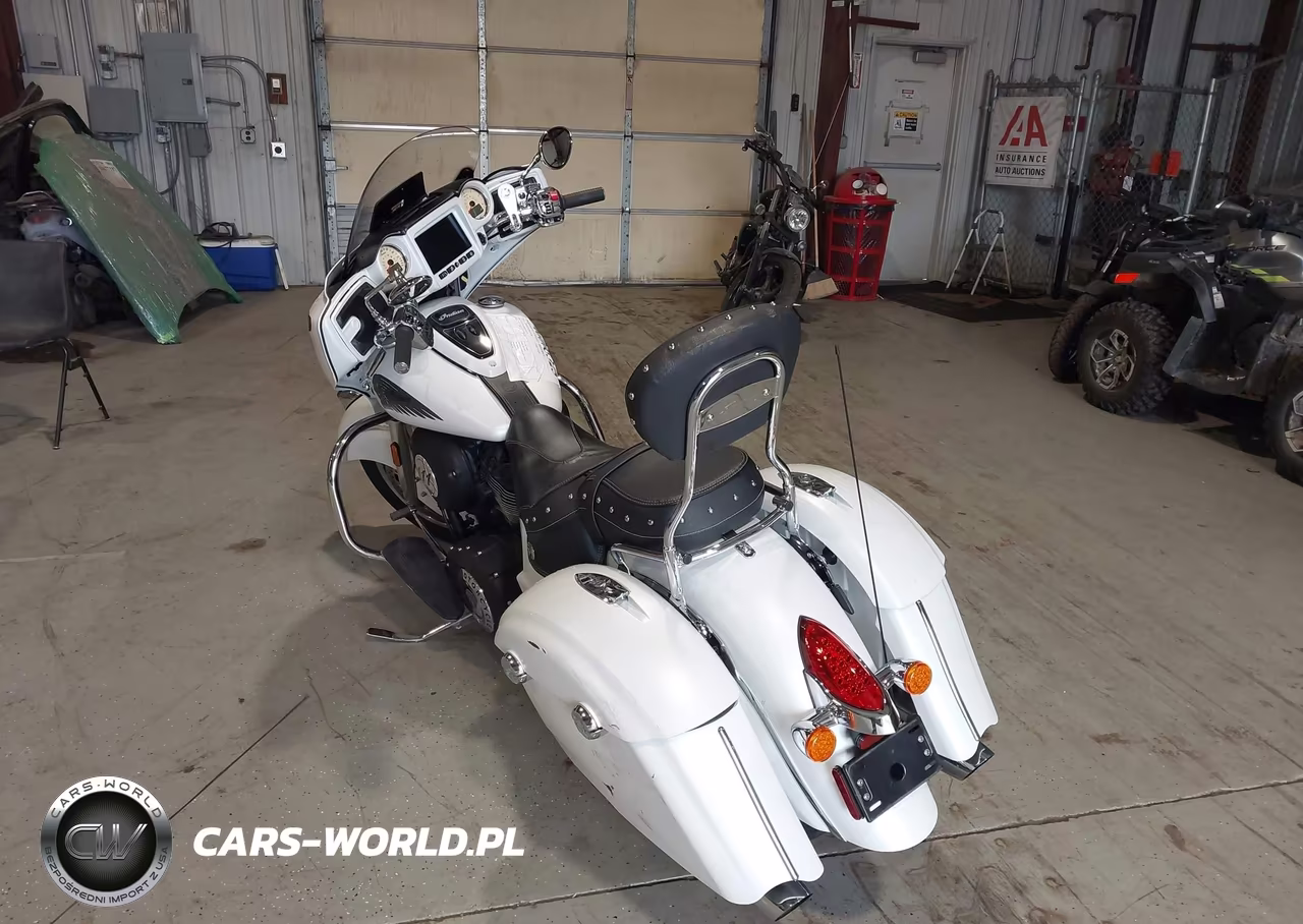 2017 Indian Motorcycle Co. Chieftain VIN:56KTCAAAXH3346319 - 3
