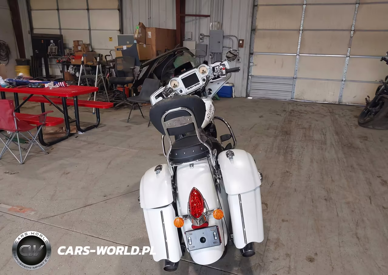 2017 Indian Motorcycle Co. Chieftain VIN:56KTCAAAXH3346319 - 6