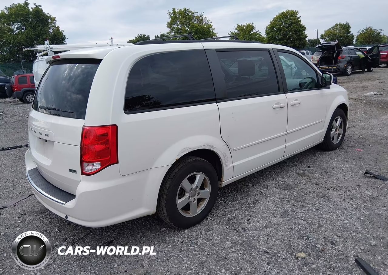 2013 Dodge Grand Caravan Sxt VIN:2C4RDGCG8DR551009 - 4