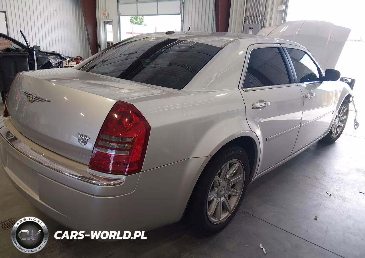 2006 Chrysler 300C VIN:2C3KA63H96H530731 - 4