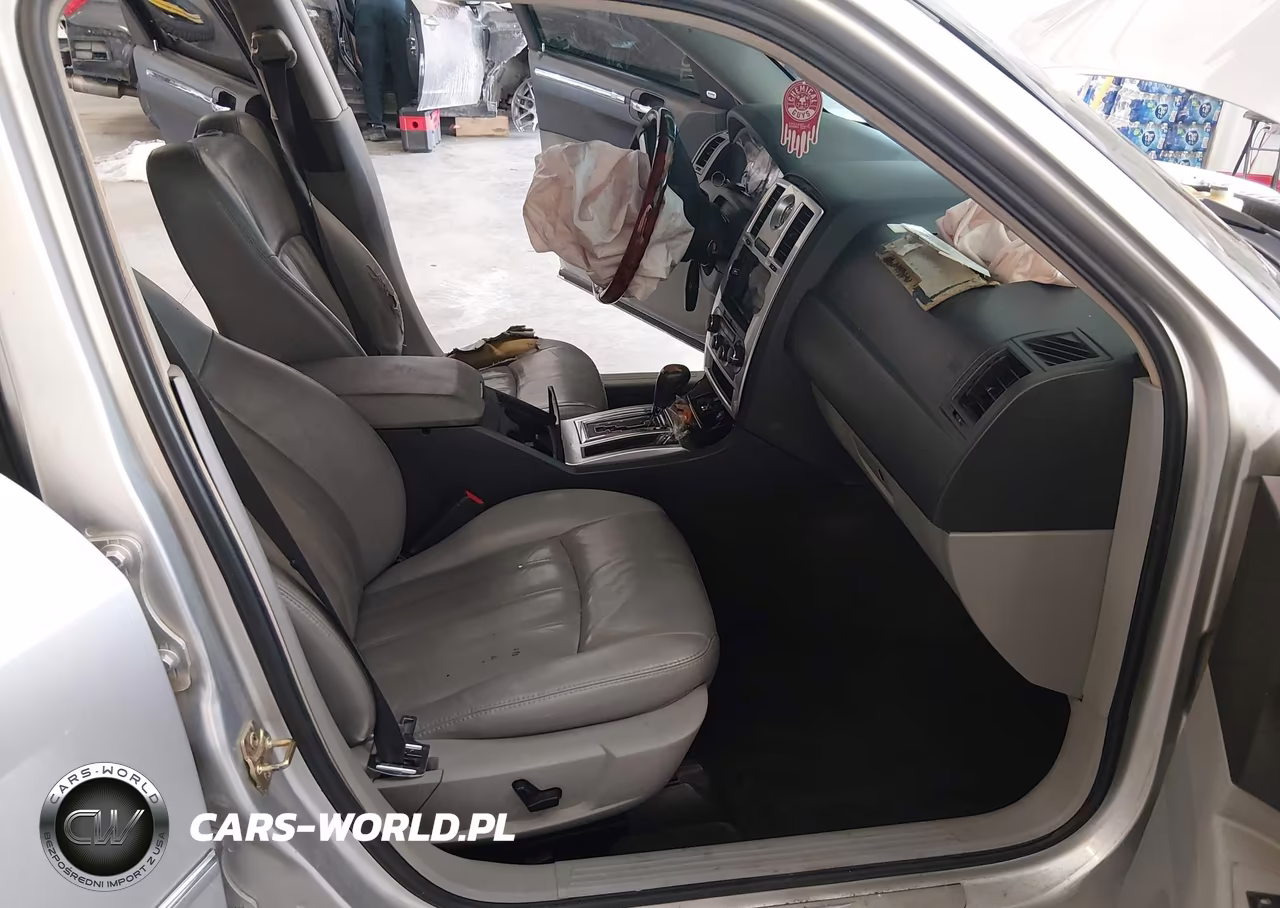 2006 Chrysler 300C VIN:2C3KA63H96H530731 - 5